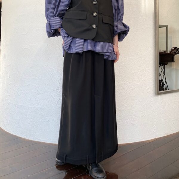 Ladies’ Outfits with ENFOLD ②