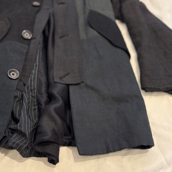 GEOFFREY B.SMALL EV6C03 Styling